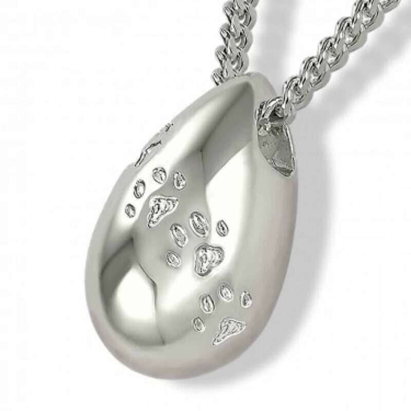 Hanger traan met pootjes